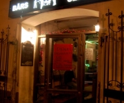 Restorāni -kafe: Roks cepurē +