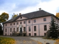 Vilce Manor