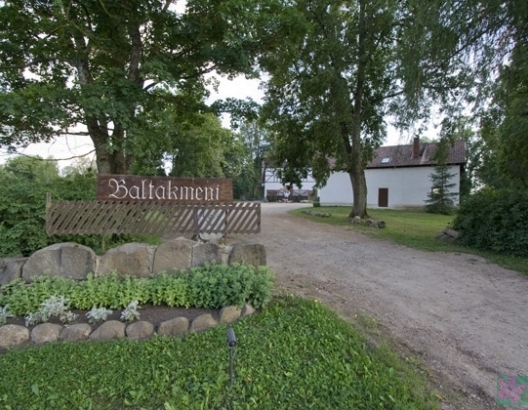 Baltakmeņu muiža Viesu nams