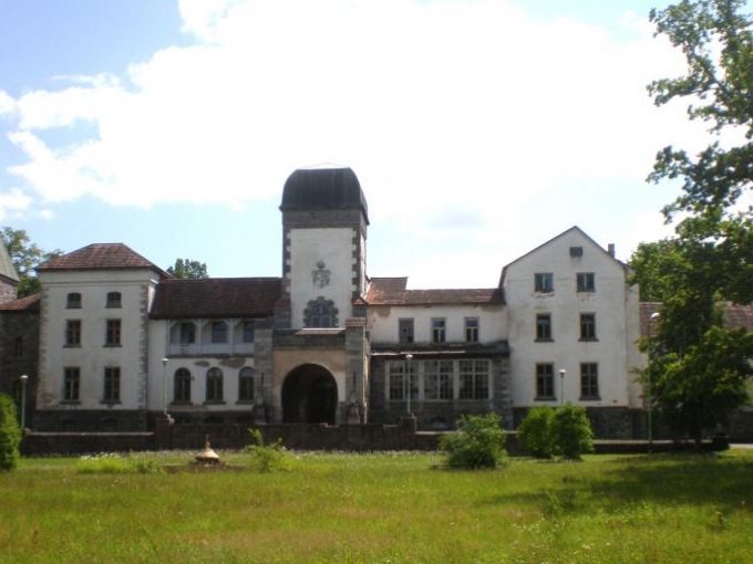 Jaungulbenes muiža