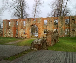 Grobiņas pilsdrupas
