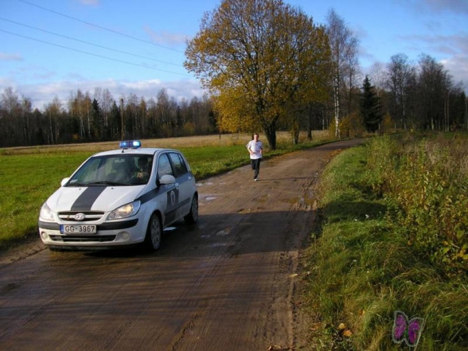 Skriesim un nūjosim!(ARHĪVS)