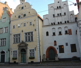Trīs brāļi