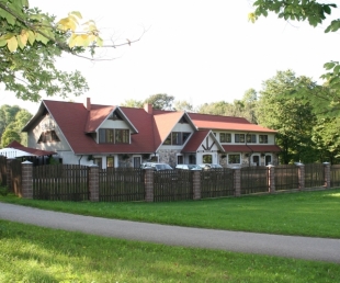 Bruzis Park Hotel
