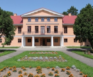 Lielplatones muiža