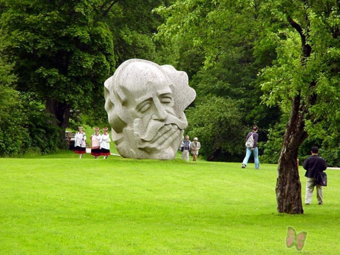 Dainu kalns un Tautasdziesmu parks