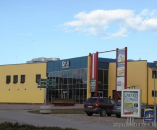 Tukuma Ledus Halle,Viesnīca