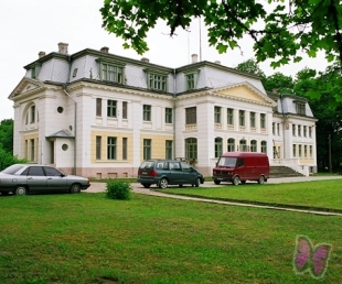 Lielauces pils un parks
