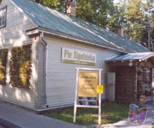 Mākslas salons “Pie Sīpolnieka”