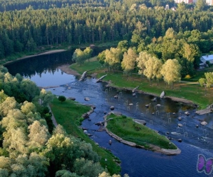 Trakulīgi kā Gauja... Izklaides Valmierā