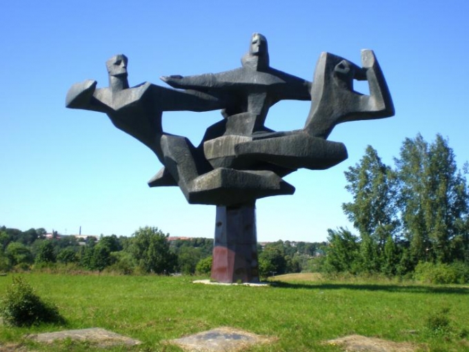 Piemineklis Tukuma atbrīvotājiem