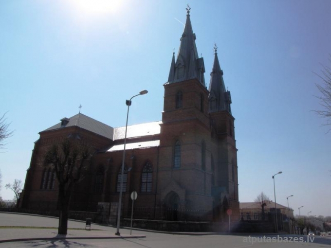 Rēzeknes Jēzus Sirds katedrāle