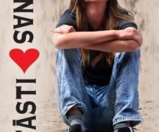 Jaunieši atklāti par dzīvi izrādē „Manas sirds stāsti”(ARHĪVS)